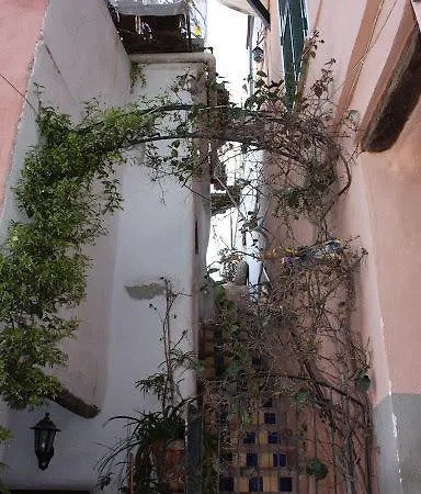 D'arte Apartament Mortola Superiore