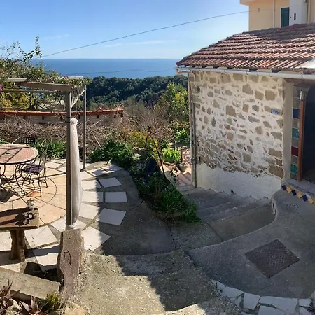 Apartment D'arte Mortola Superiore