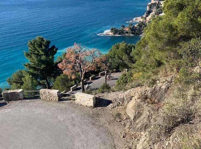 D'arte Lägenhet Mortola Superiore