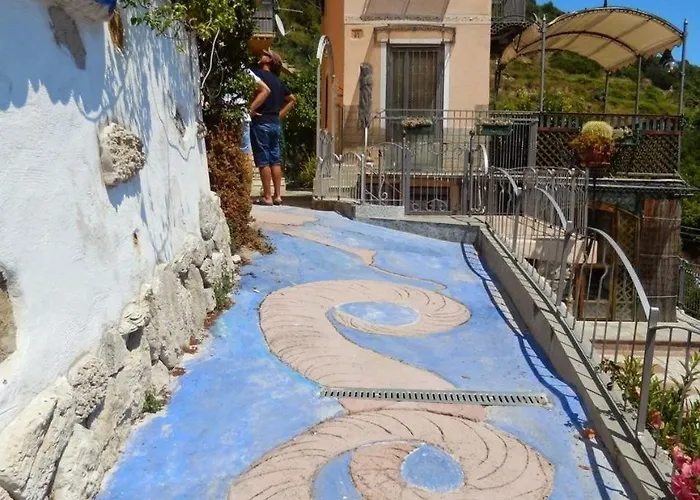 D'arte Lägenhet Mortola Superiore